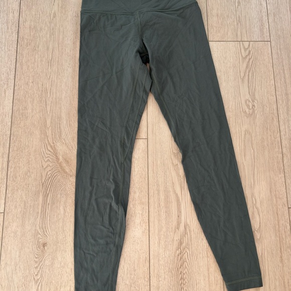 lululemon athletica Green ribbed leggings - Picture 2 of 4